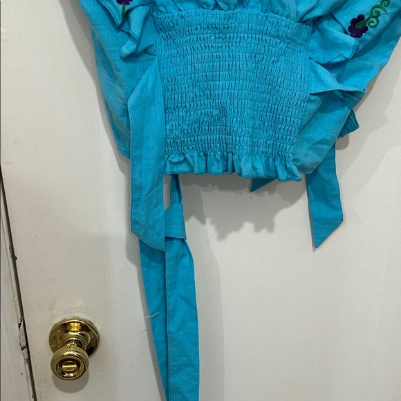 Embroidered Mexican Blue Women's Top- never worn size large - Picture 5 of 6